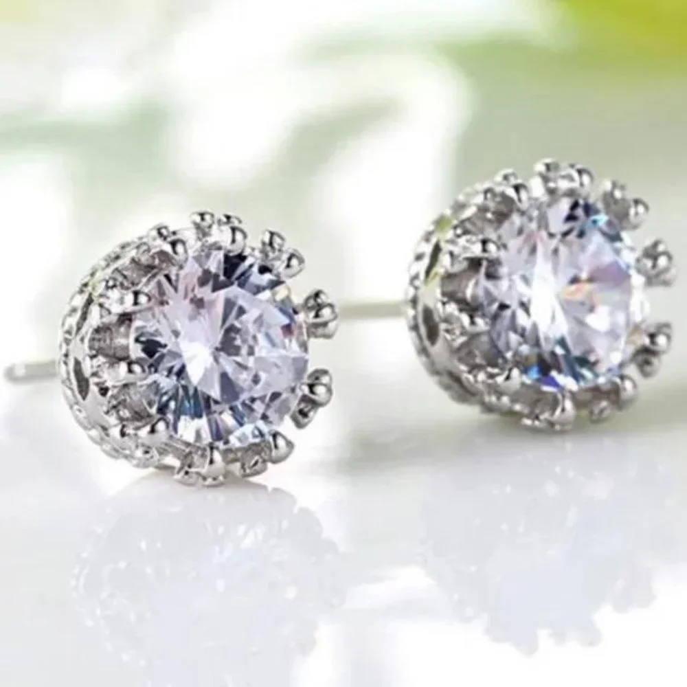 925 STERLING SILVER DIAMOND CROWN EARRINGS, BEAUTIFUL EARRINGS, CUTE EARRINGS. - Picture 2 of 5